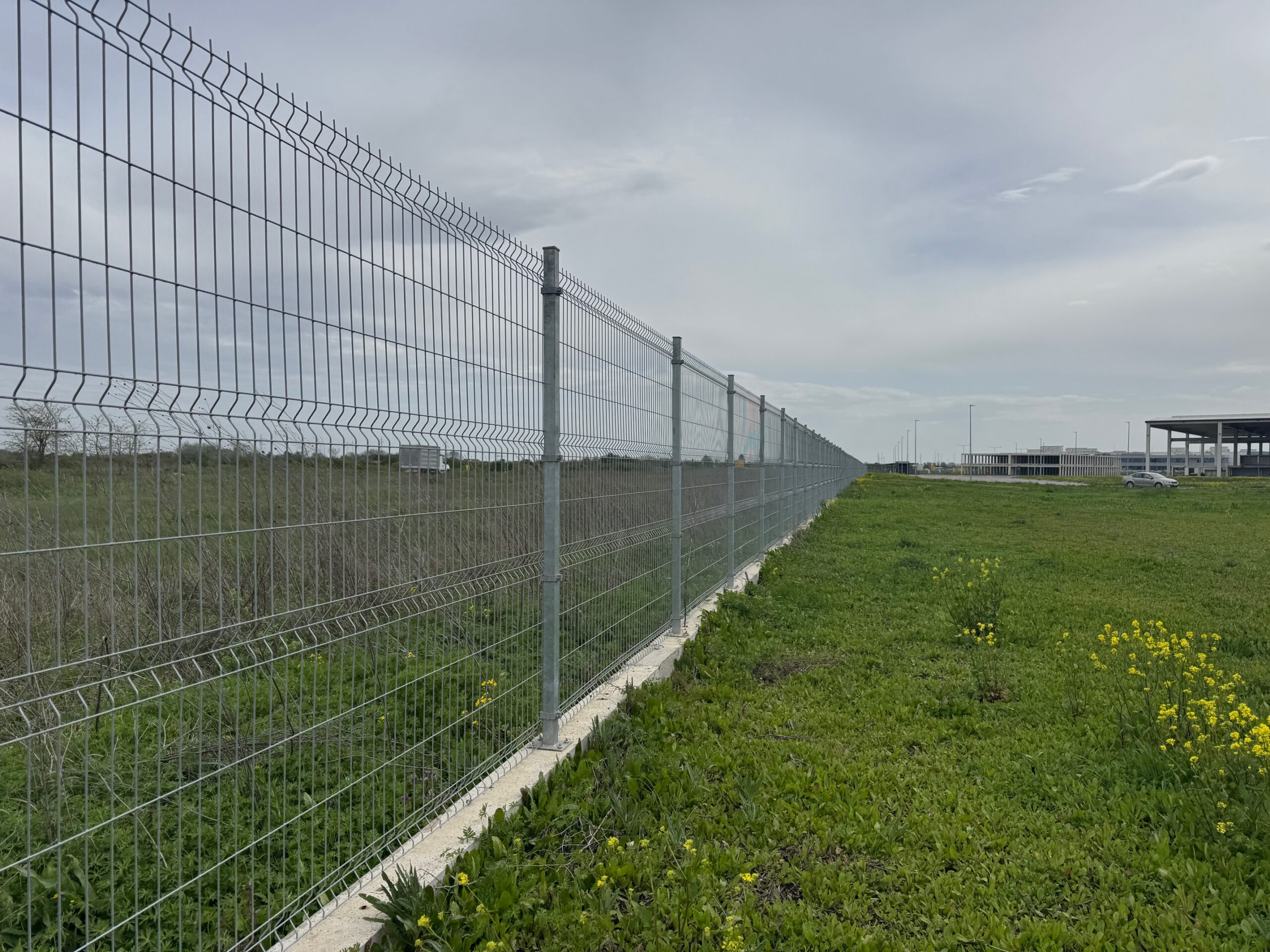 3D panelna ograda za dvorište sa V-pregibima